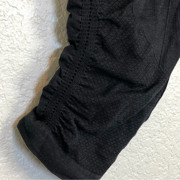 Lululemon Ebb To Street Cropped Black Leggings size 4 - Picture 3 of 9